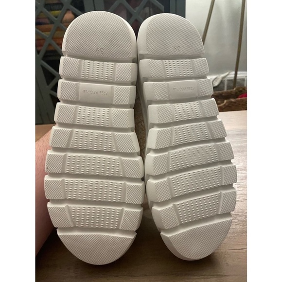 FREE PEOPLE CROCHET SNEAKERS - Picture 5 of 6